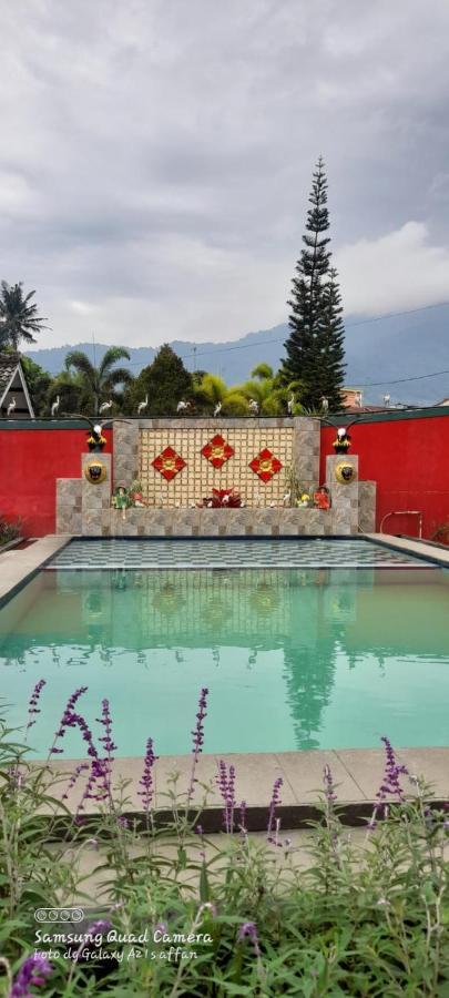 Villa Puspa 259 By Surganya Villa Puncak Exteriér fotografie