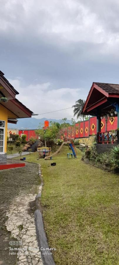 Villa Puspa 259 By Surganya Villa Puncak Exteriér fotografie